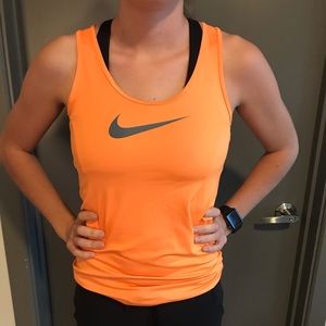 Nike tank